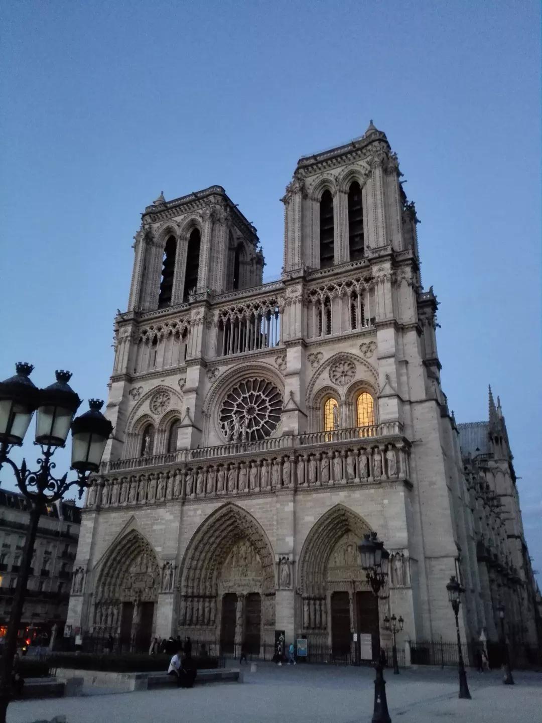 Notre Dame DE Paris